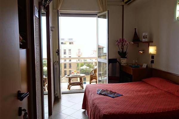 Hotel Careni Villa Italia Finale Ligure Εξωτερικό φωτογραφία