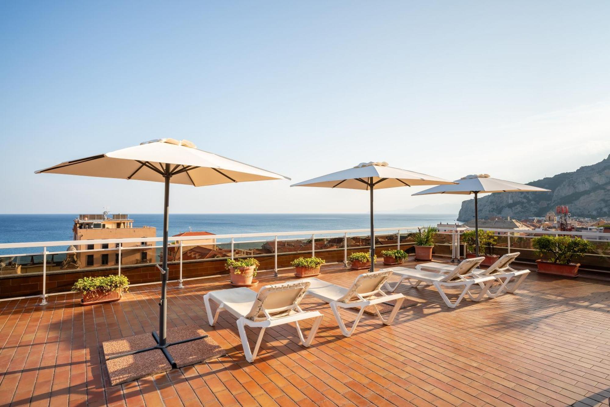 Hotel Careni Villa Italia Finale Ligure Εξωτερικό φωτογραφία